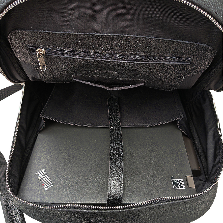 Interior rucsac laptop 15" inch din piele naturală, compartiment dedicat pentru laptop și documente
