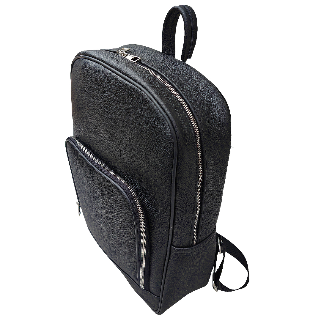 Rucsac din piele naturală pentru laptop 15 inch, design robust, realizat manual de artizani români